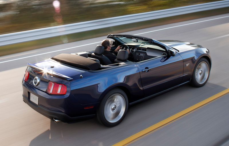 Illustration for article titled 2010 Ford Mustang GT First Video